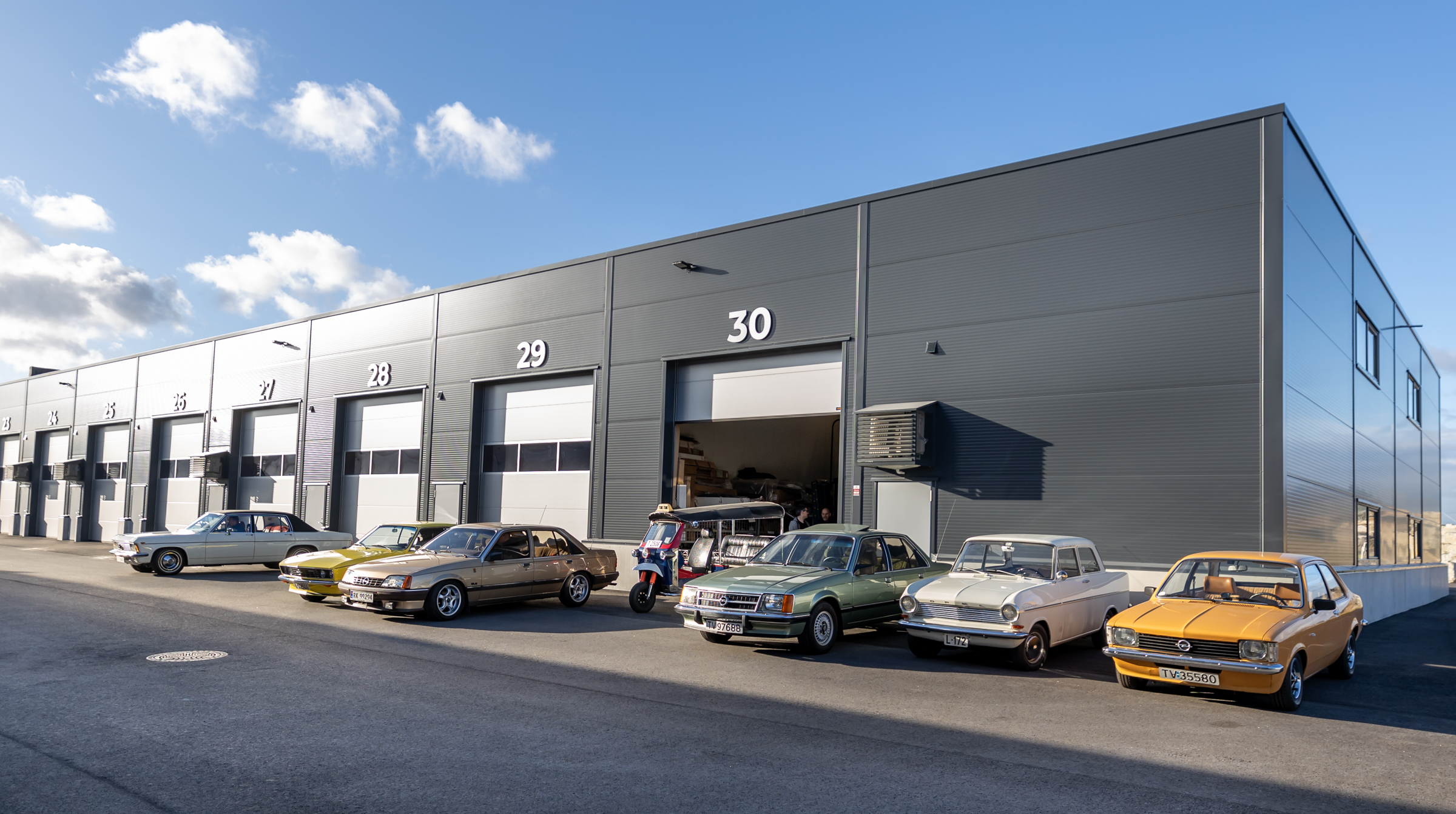 30 Cars Coffe Opel 9973